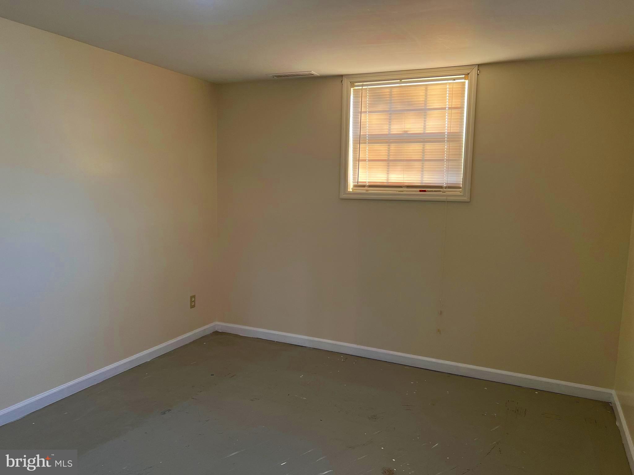 301 TULIP CIR