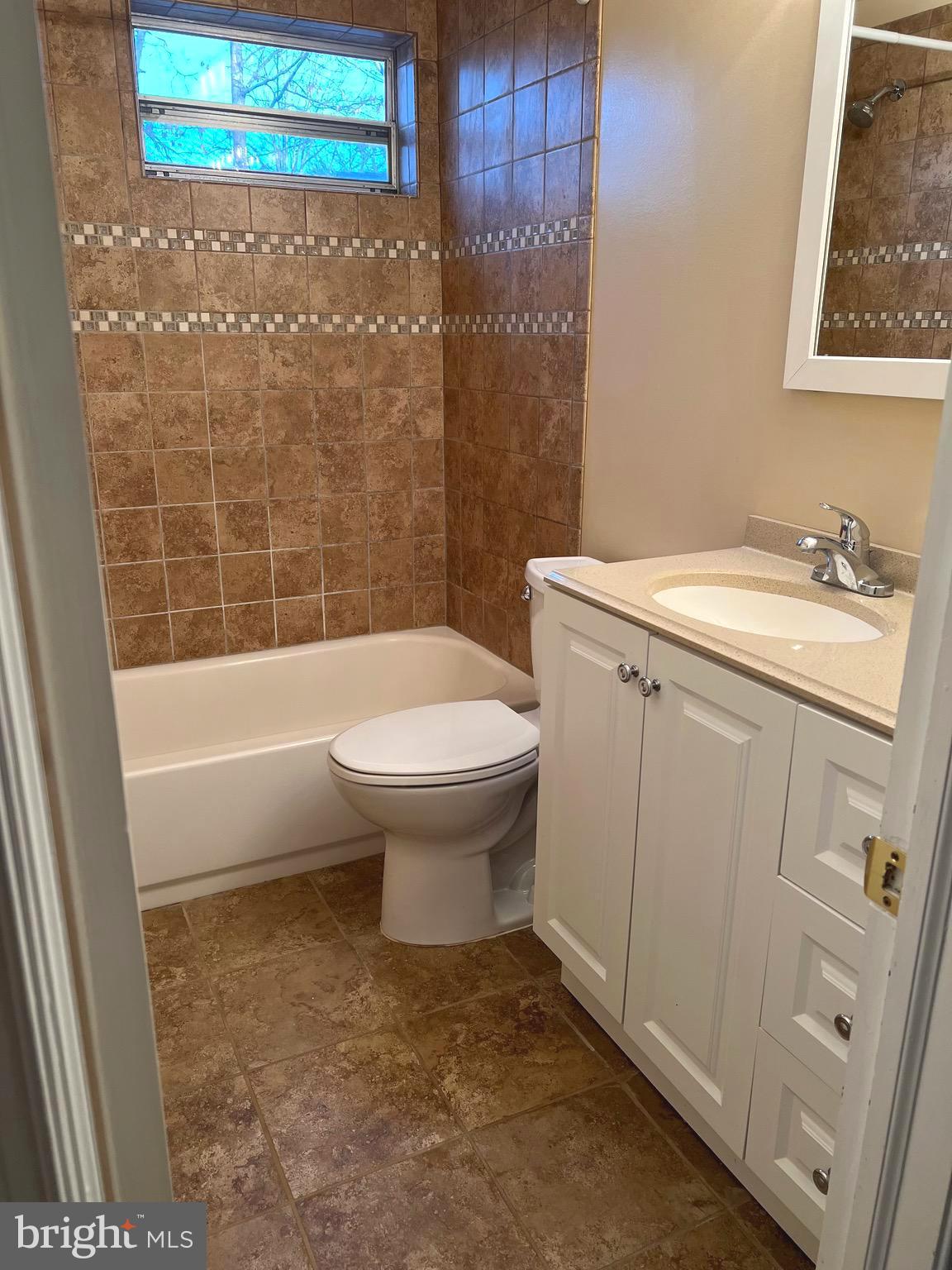 301 TULIP CIR