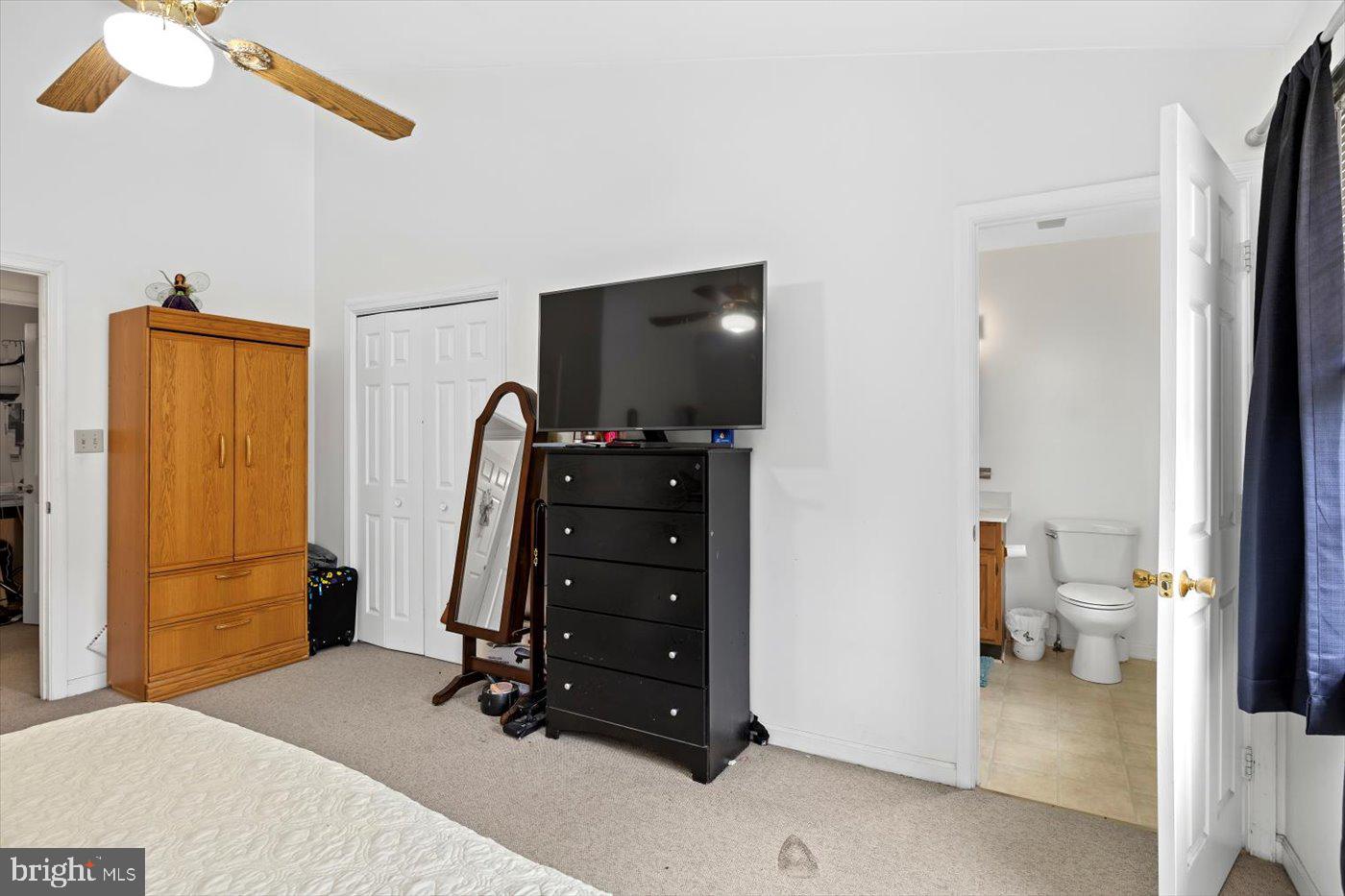 9814 Dominion Forest Cir