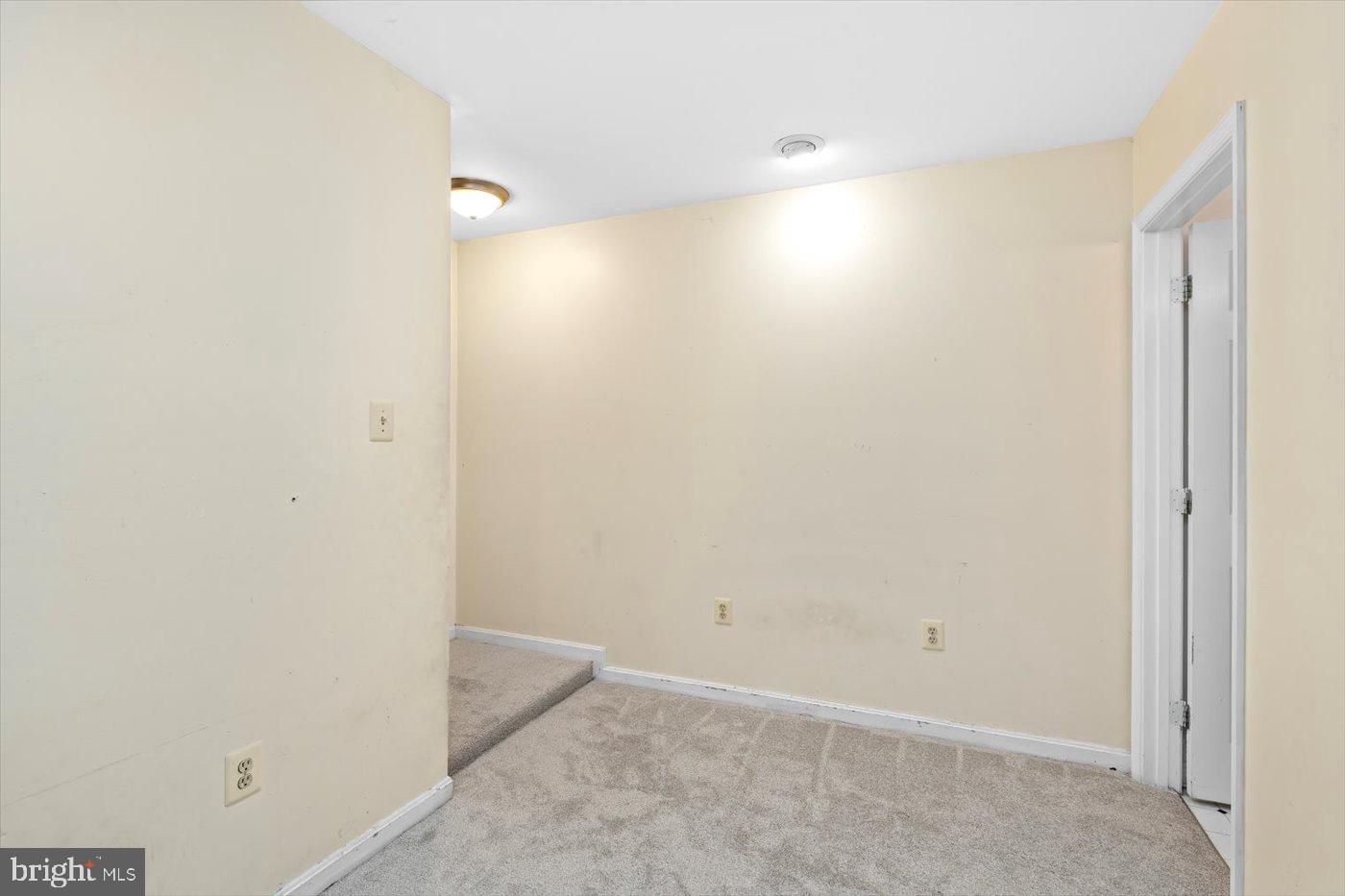 9814 Dominion Forest Cir