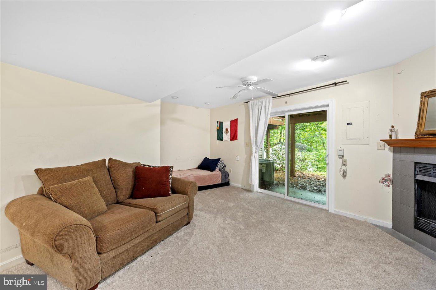 9814 Dominion Forest Cir