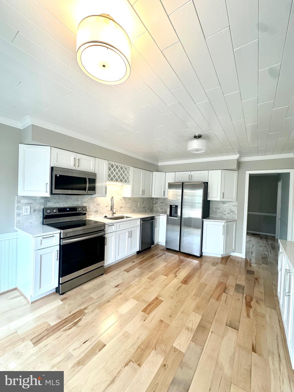 10703 CHESTERWOOD DRIVE