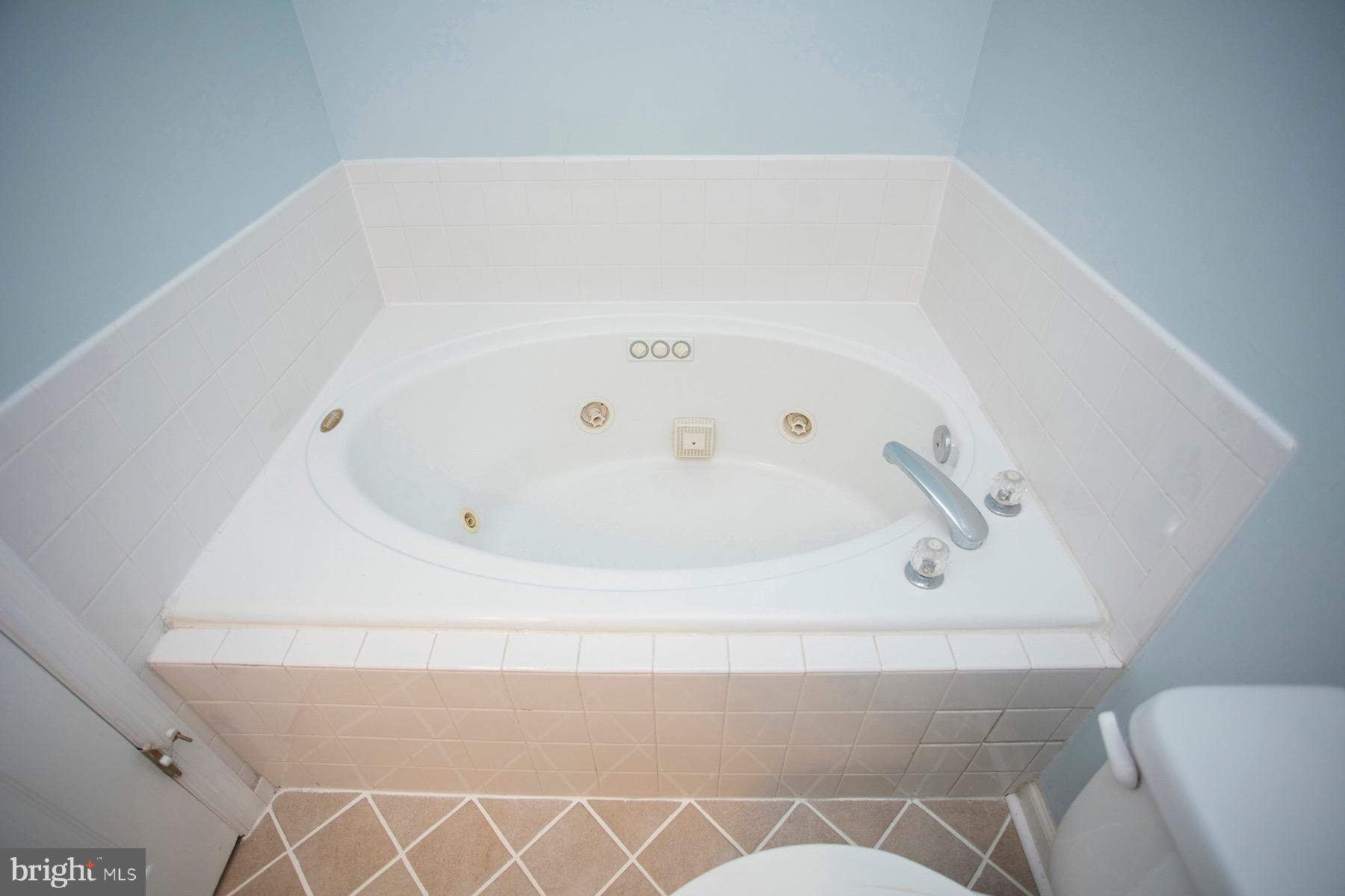 2903 Broyhill Ct