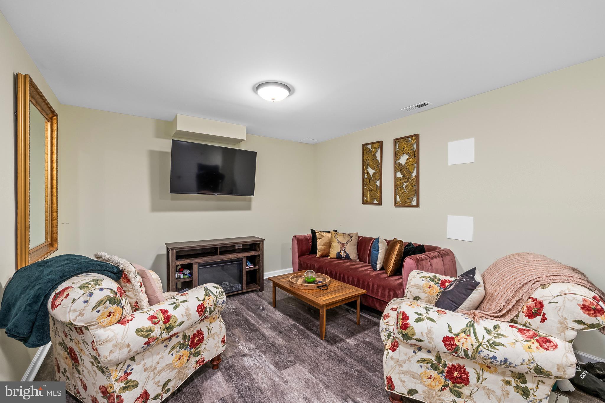 11606 New Bond St