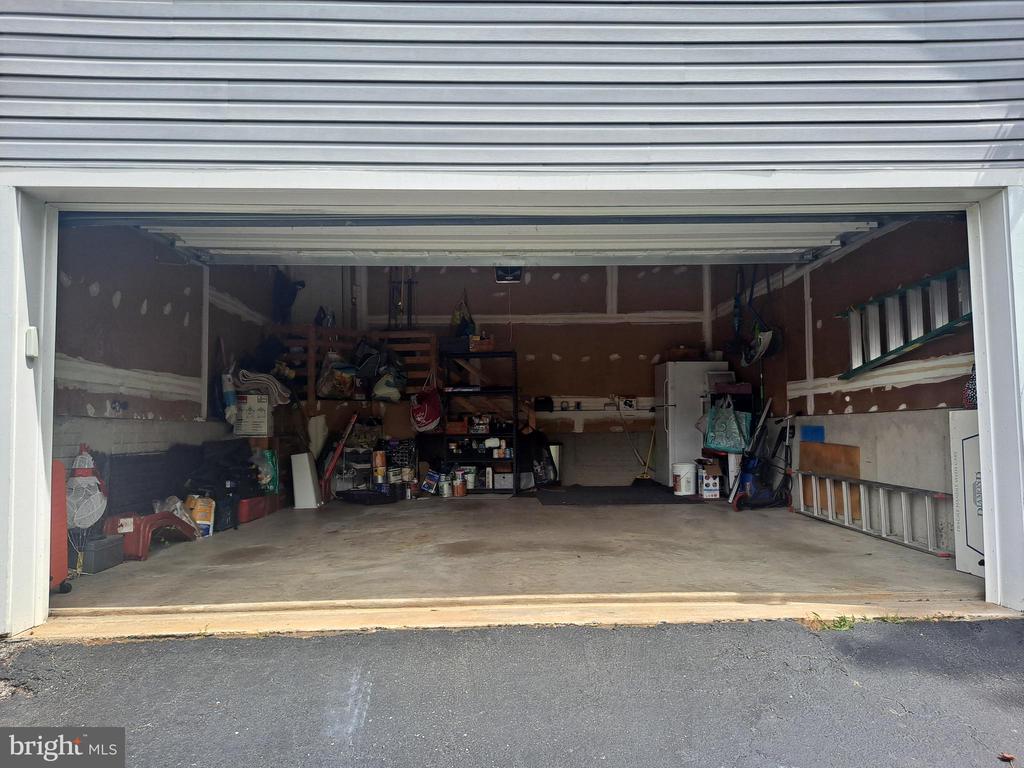 10507 Watford Ln
