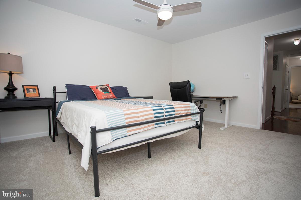10507 Watford Ln