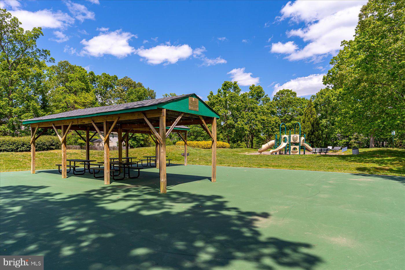 10507 Watford Ln