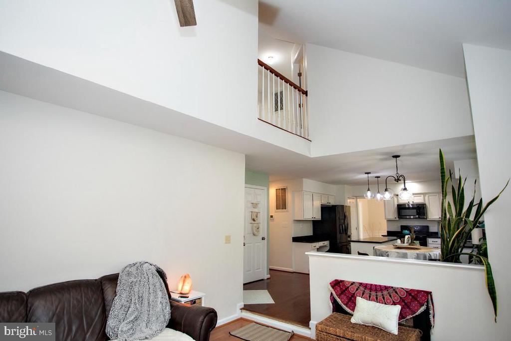 10507 Watford Ln