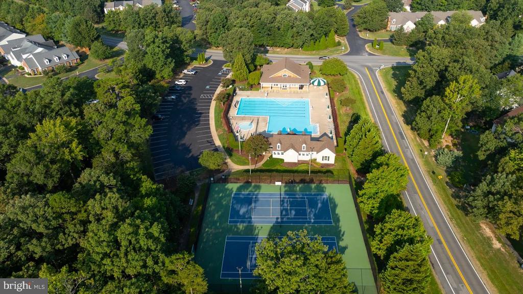 10507 Watford Ln