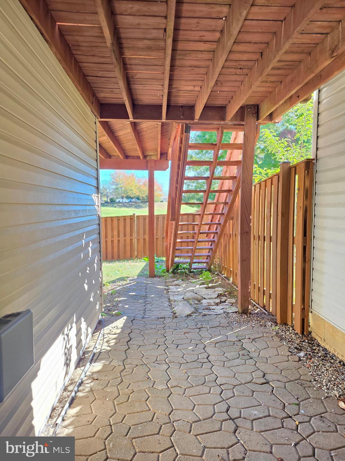 11139 GANDER COURT