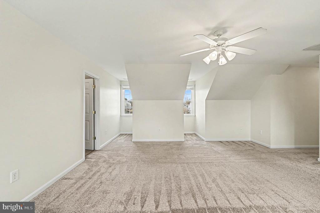 11407 RIVER MEADOWS WAY