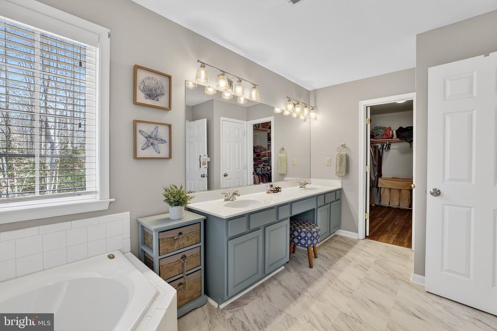 9109 SNOWY EGRET COURT