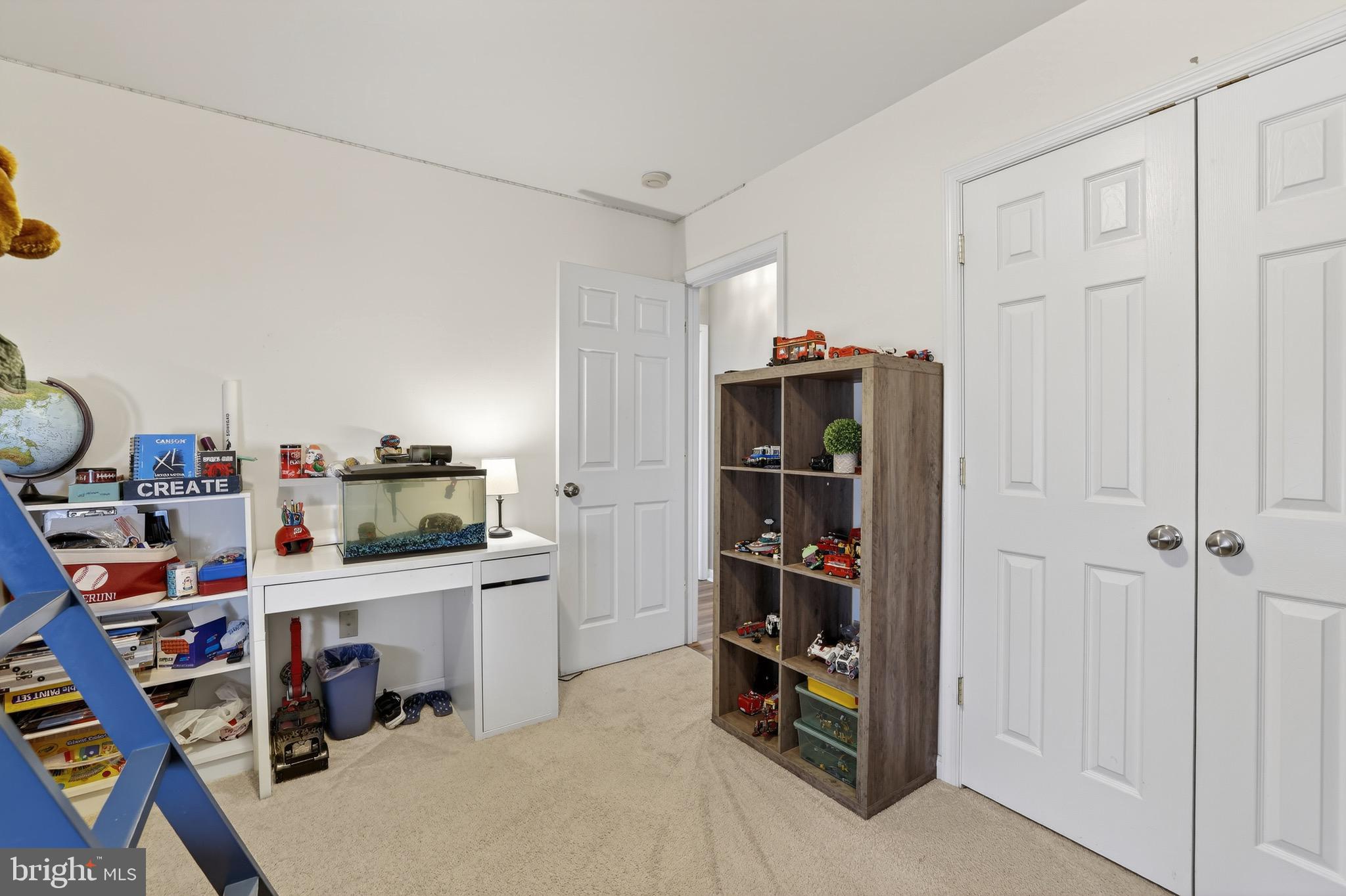 9109 SNOWY EGRET COURT