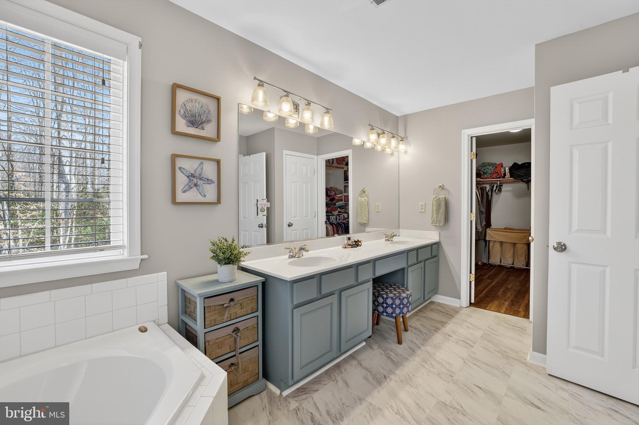 9109 SNOWY EGRET COURT