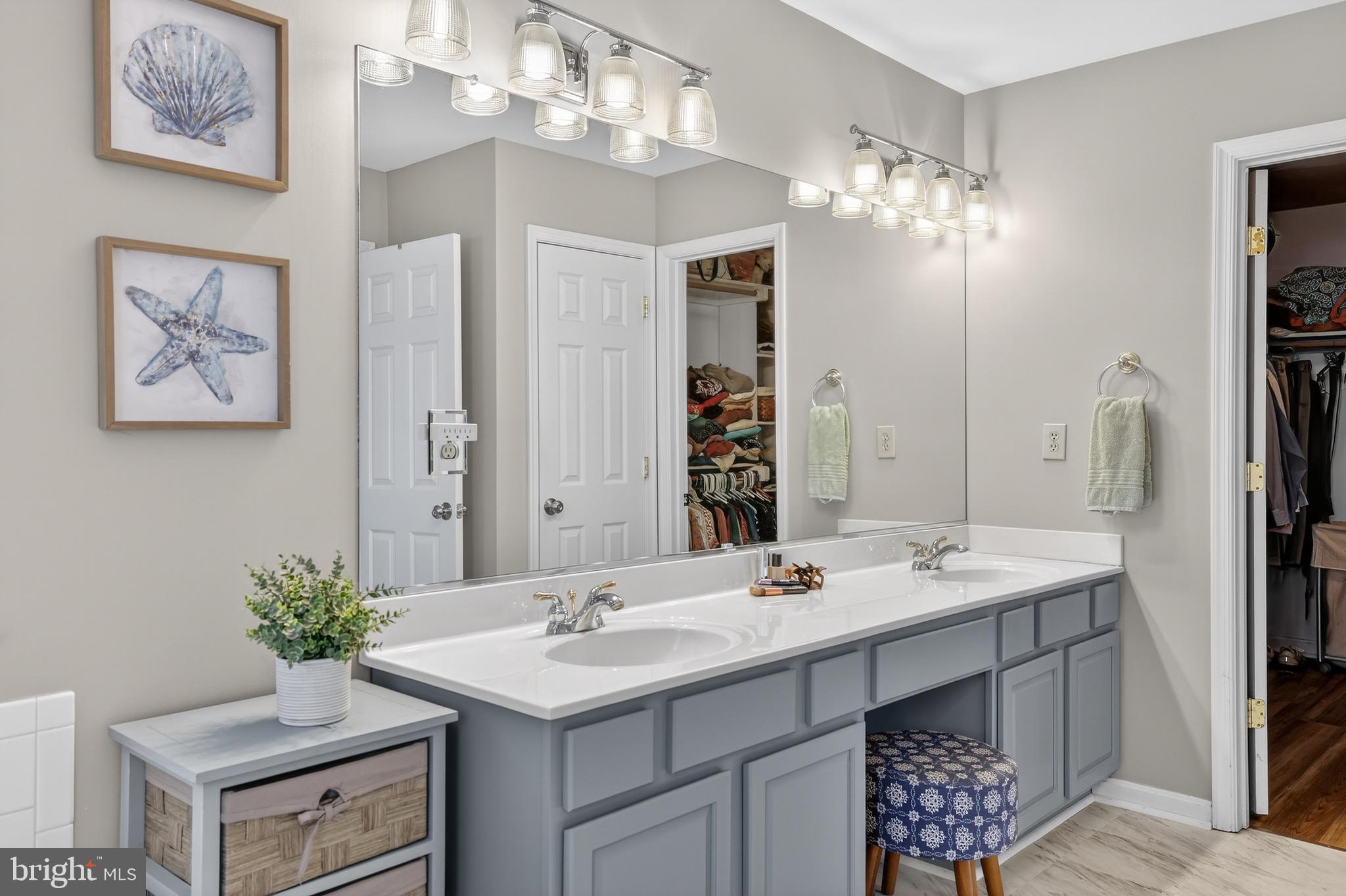 9109 SNOWY EGRET COURT