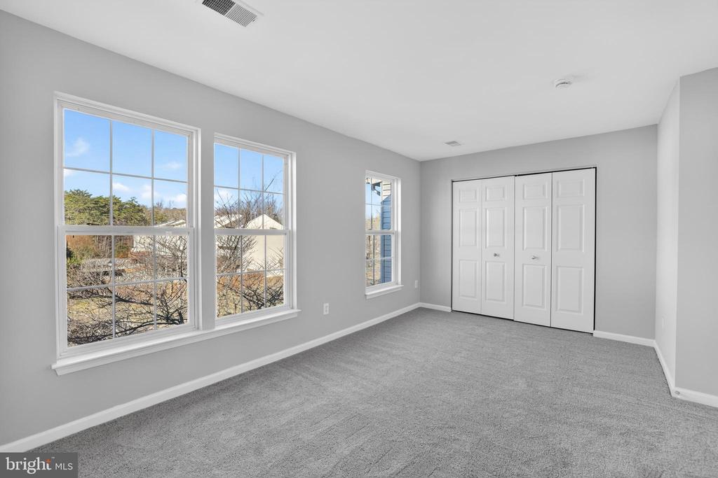 9833 BARTLEY COURT