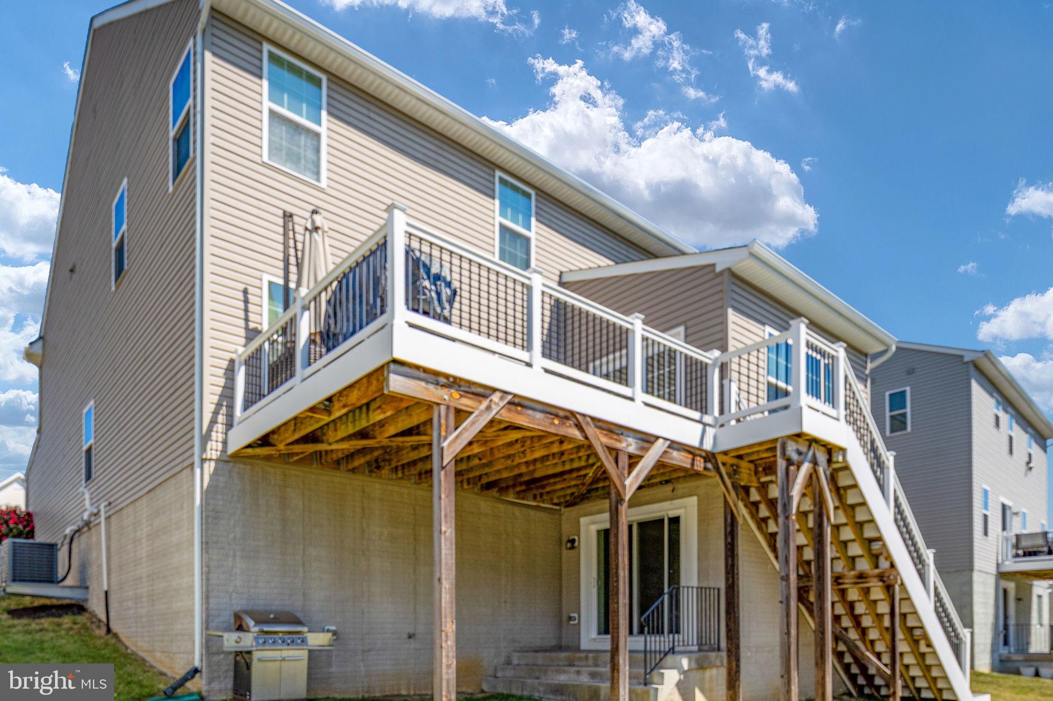 5812 SPRUCE VALLEY DRIVE