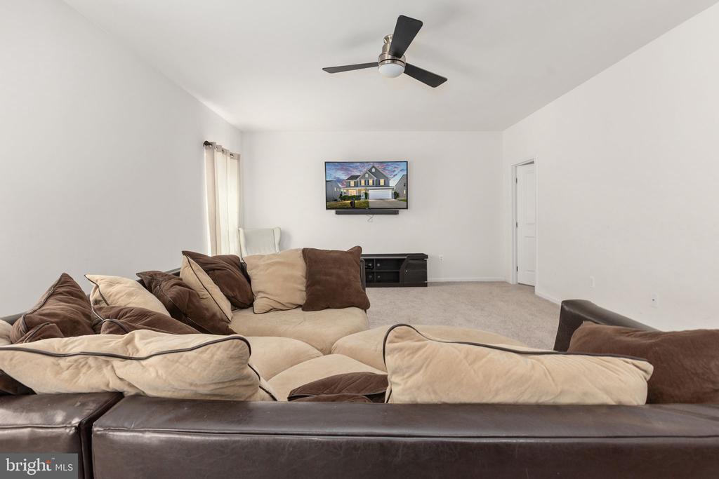 5812 SPRUCE VALLEY DRIVE