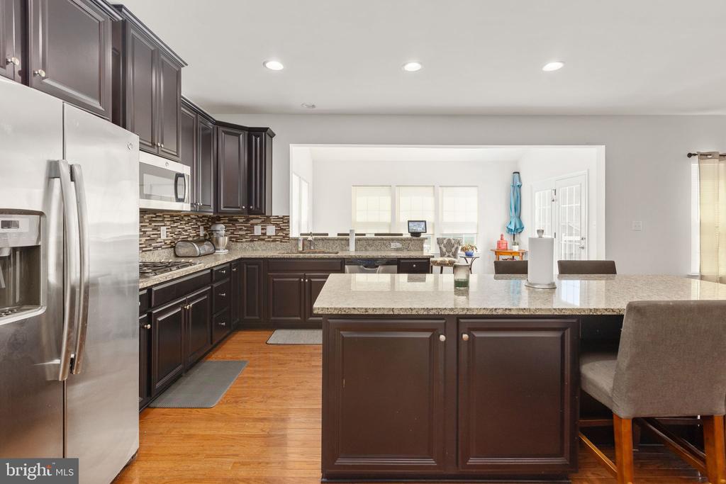 5812 SPRUCE VALLEY DRIVE