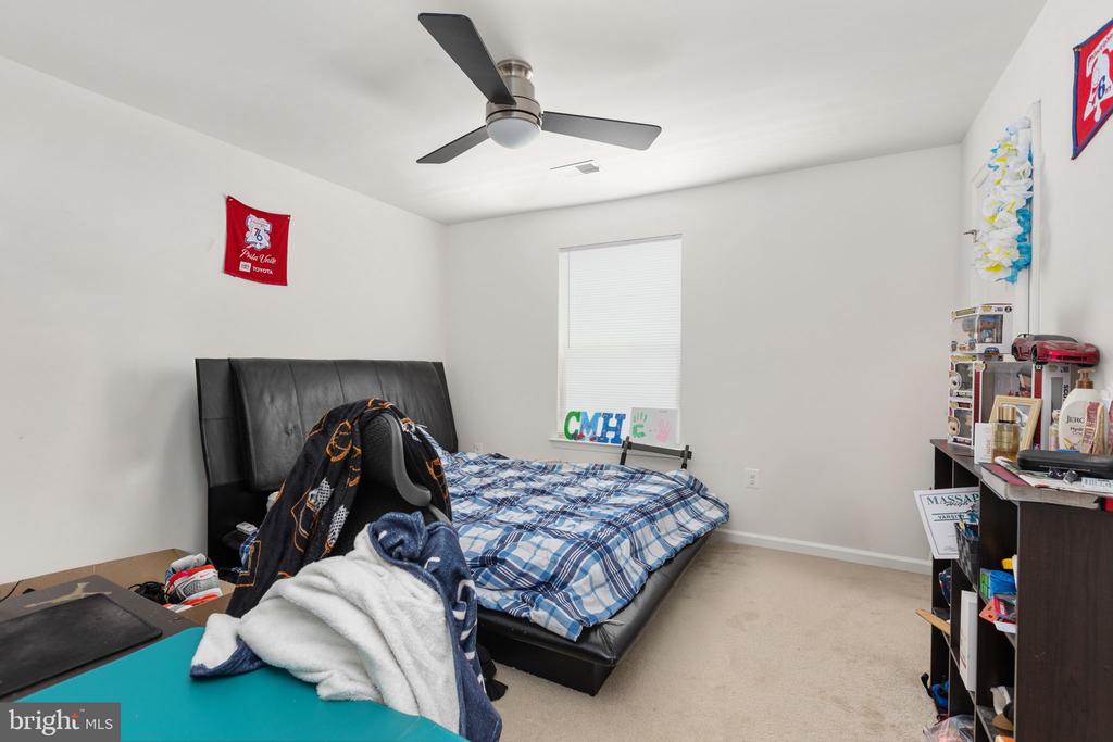 5812 SPRUCE VALLEY DRIVE