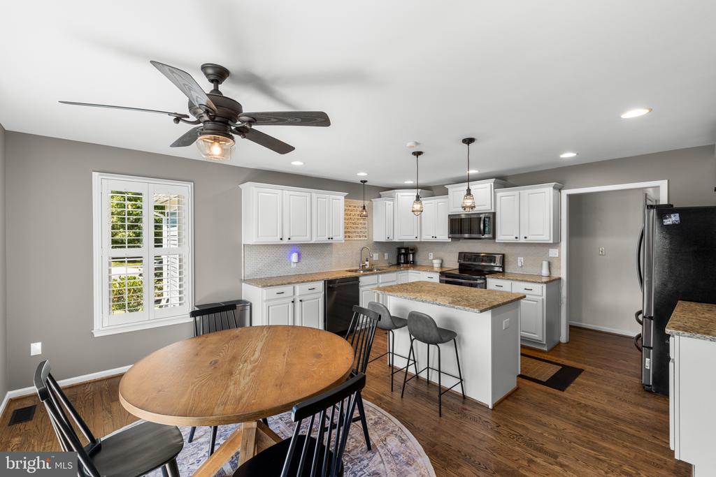 4810 QUEENSBURY CIRCLE