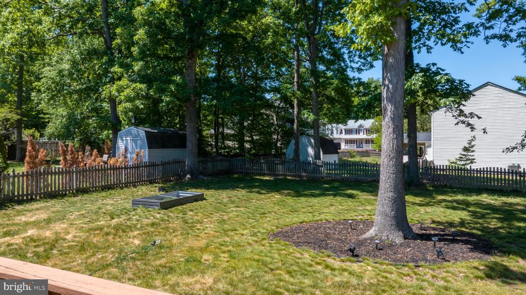 4810 QUEENSBURY CIRCLE