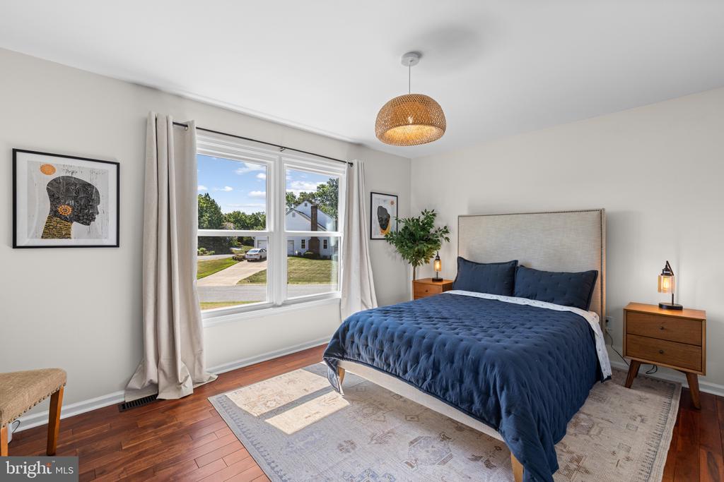 4810 QUEENSBURY CIRCLE