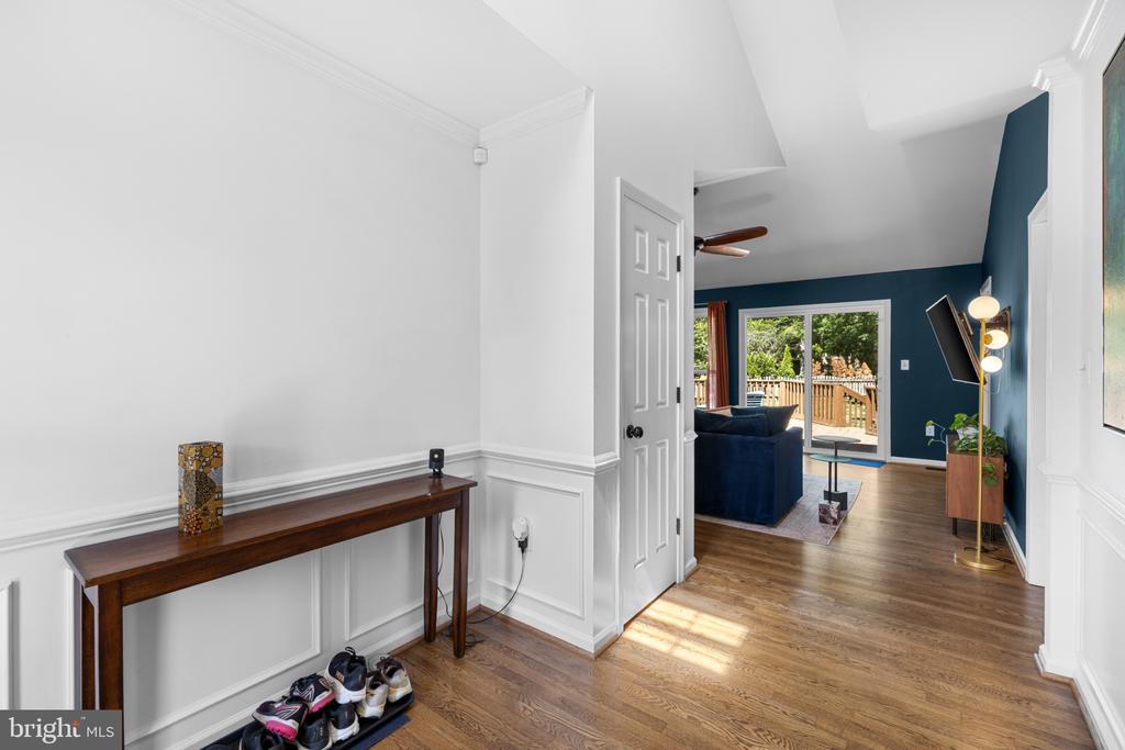 4810 QUEENSBURY CIRCLE