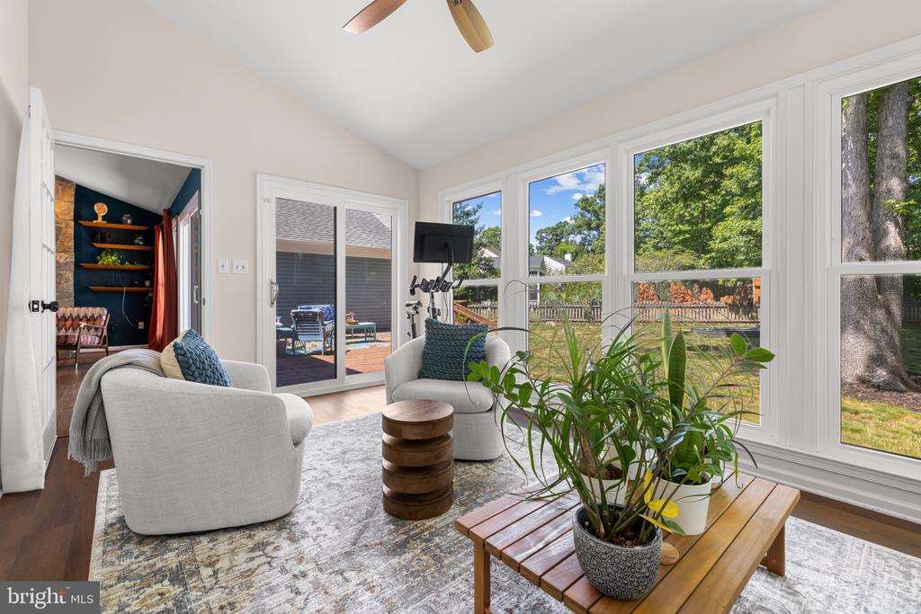 4810 QUEENSBURY CIRCLE