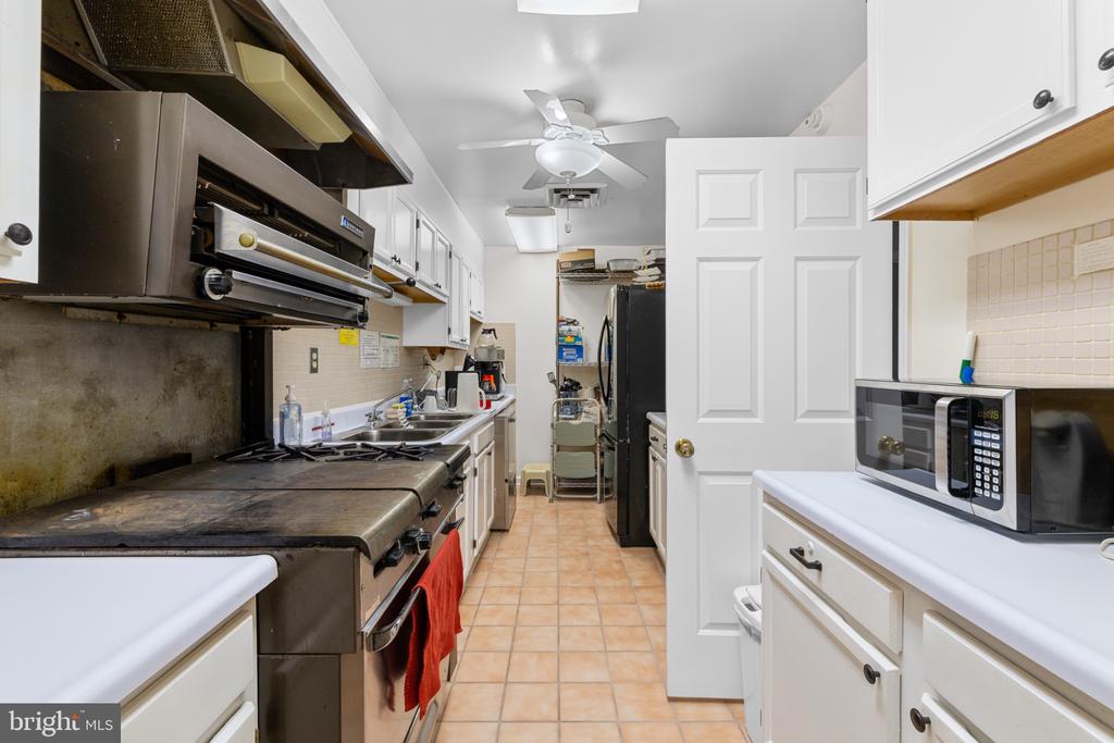 11330 SAVANNAH DRIVE