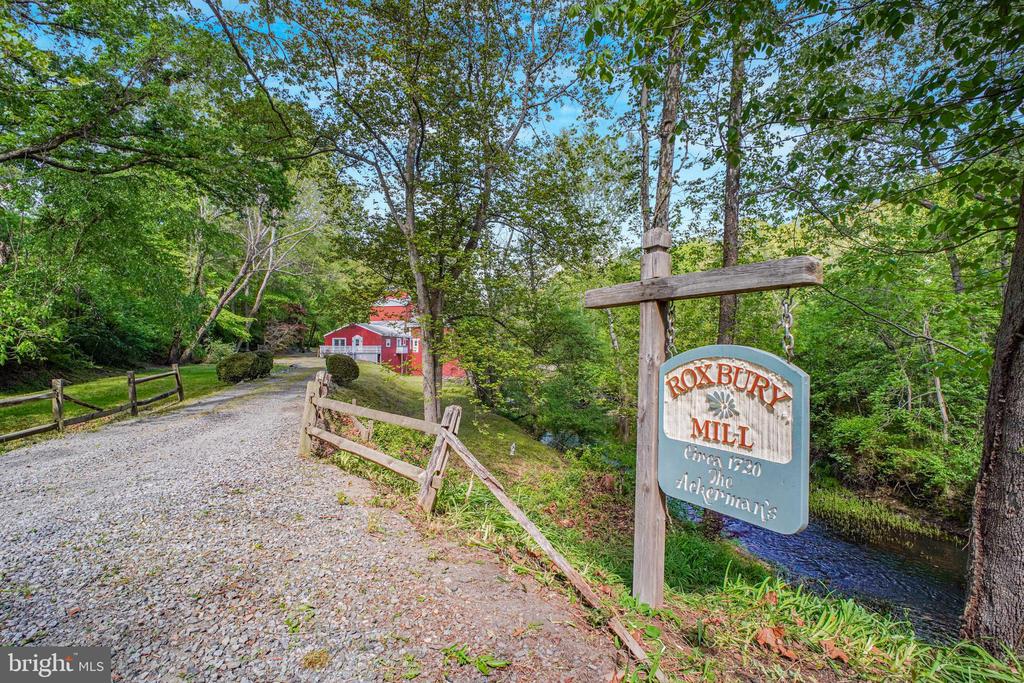 6908 ROXBURY MILL ROAD