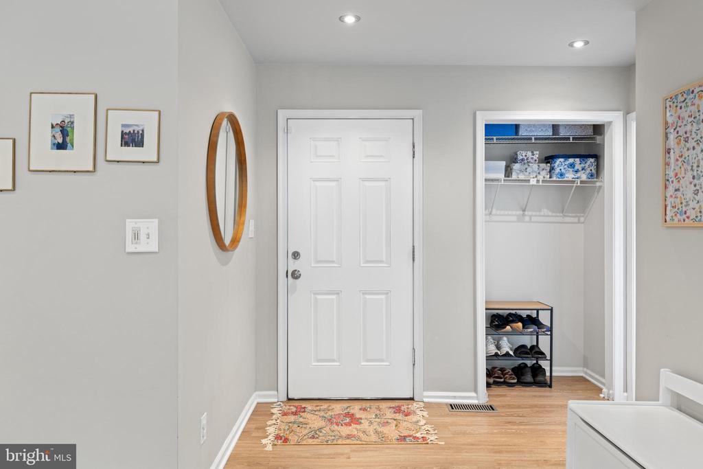 10712 HEATHERWOOD DRIVE