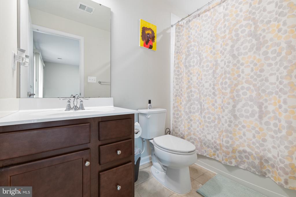 8622 WILMORE LANE