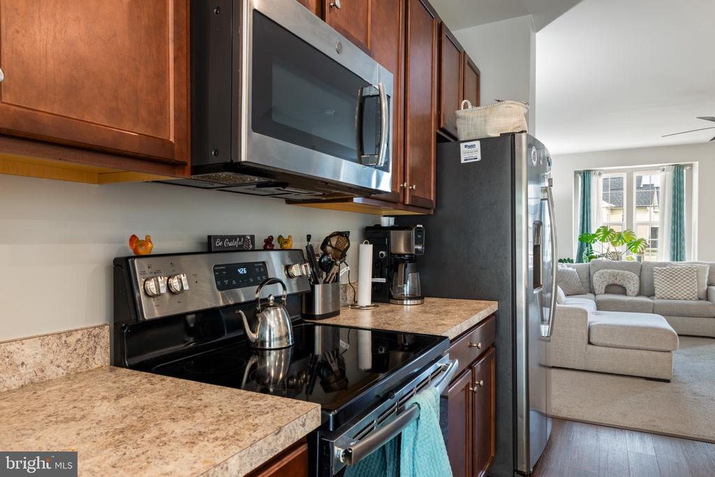 8622 WILMORE LANE