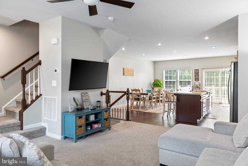 8622 WILMORE LANE