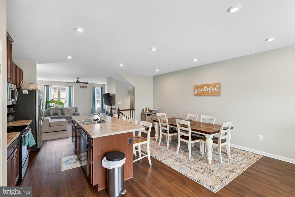8622 WILMORE LANE