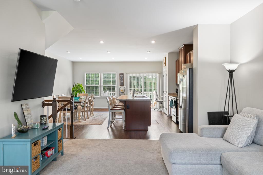 8622 WILMORE LANE