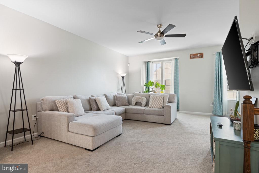 8622 WILMORE LANE