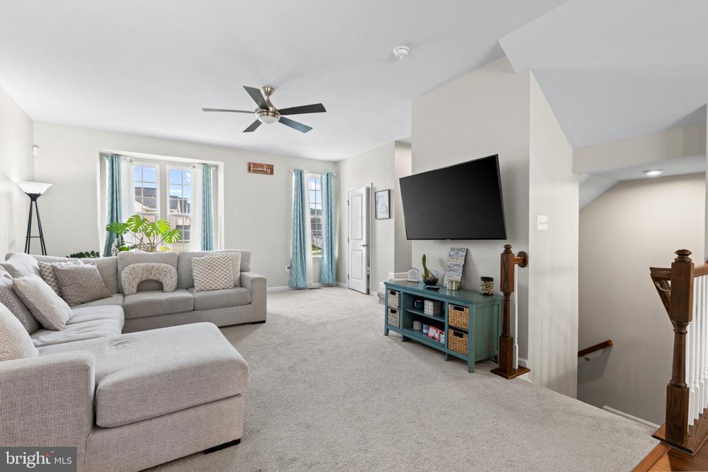 8622 WILMORE LANE