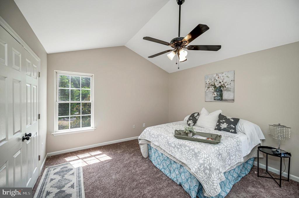 5706 E POINT CIRCLE