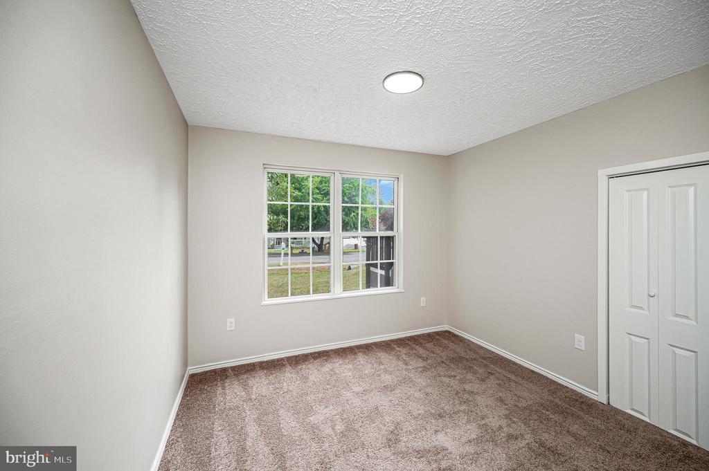 5706 E POINT CIRCLE