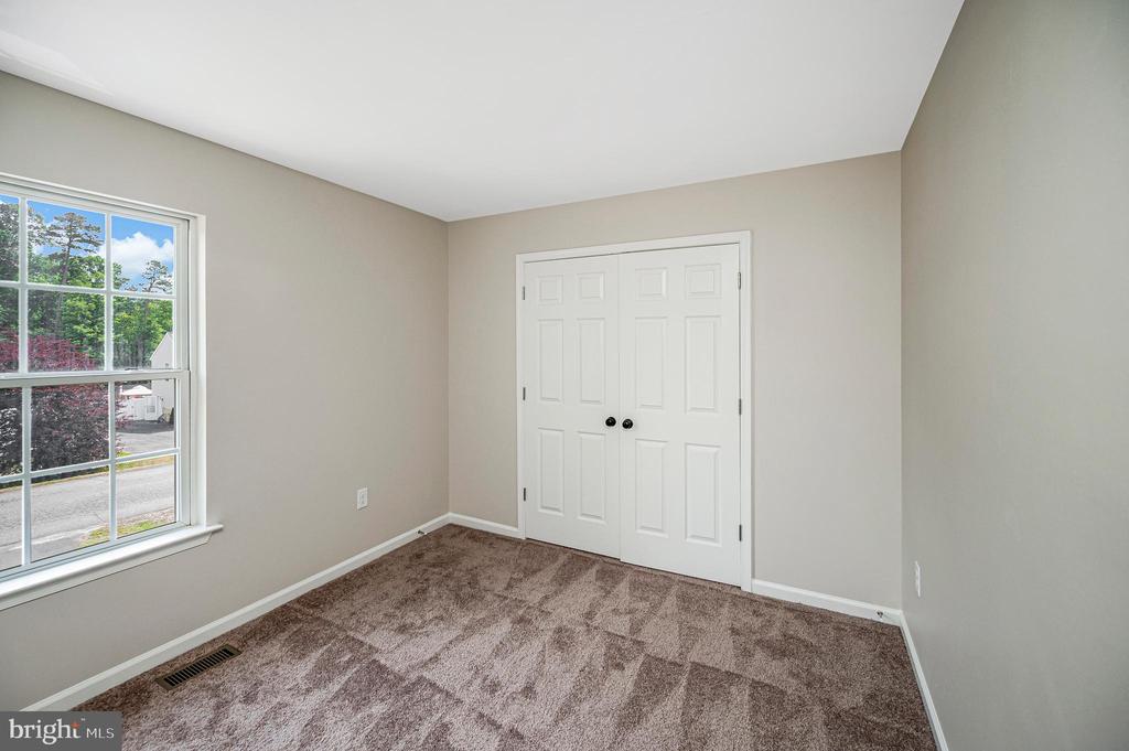5706 E POINT CIRCLE