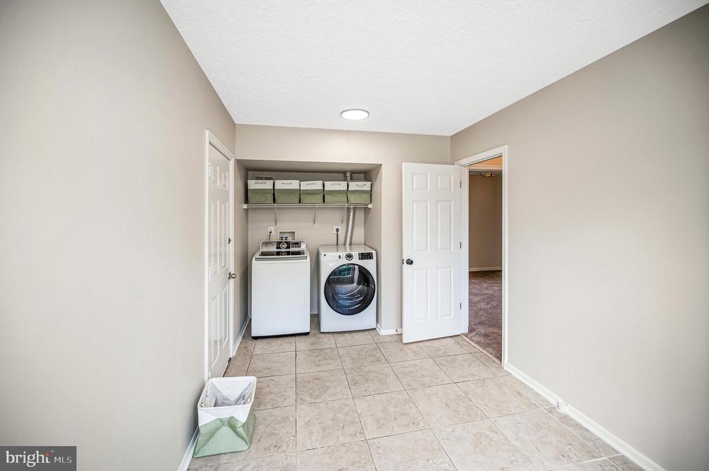 5706 E POINT CIRCLE