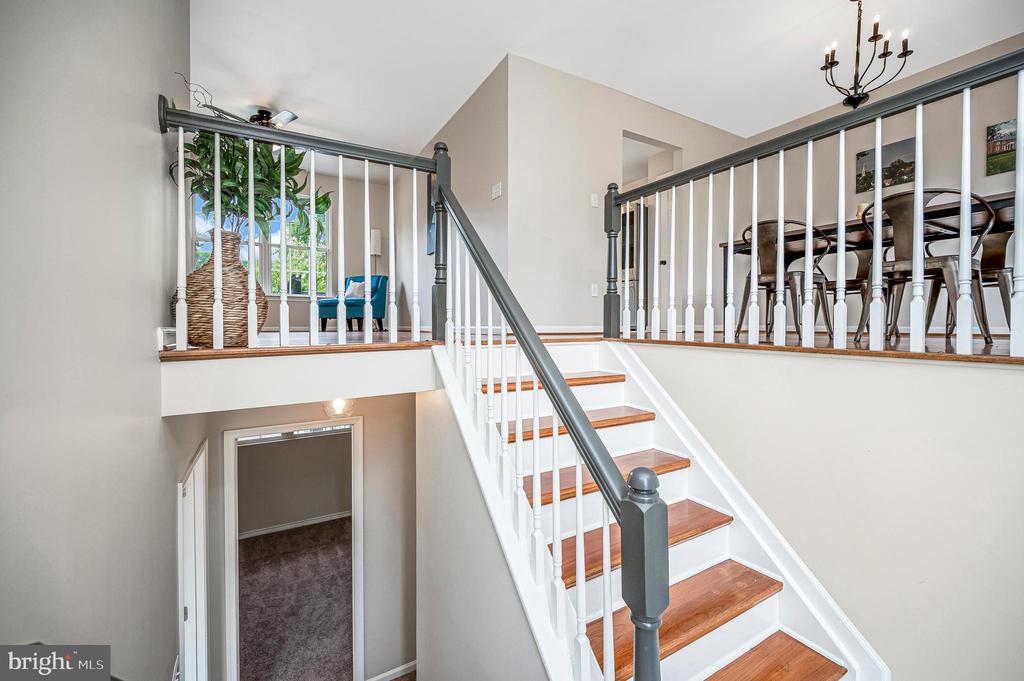 5706 E POINT CIRCLE