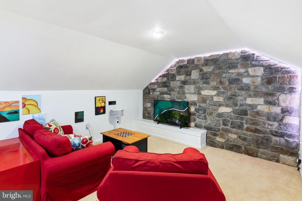 10707 GORDON ROAD