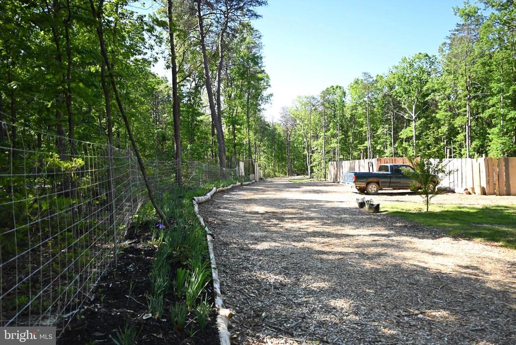 13017 ORANGE PLANK ROAD