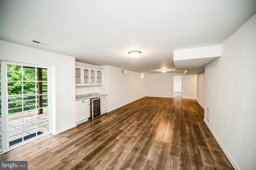 9007 MCALISTER COURT
