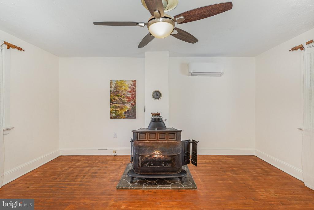 7934 COURTHOUSE ROAD