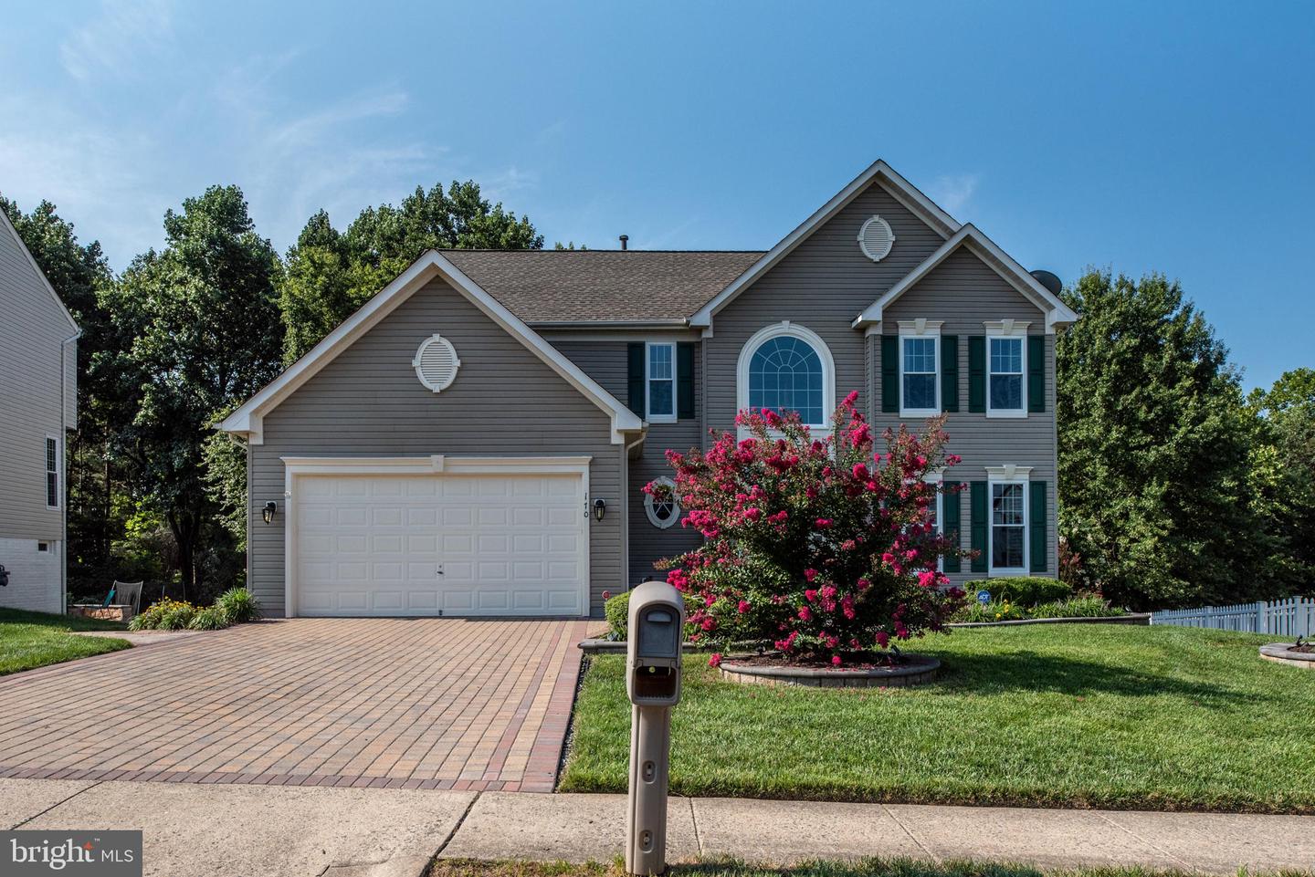 170 Basalt Dr