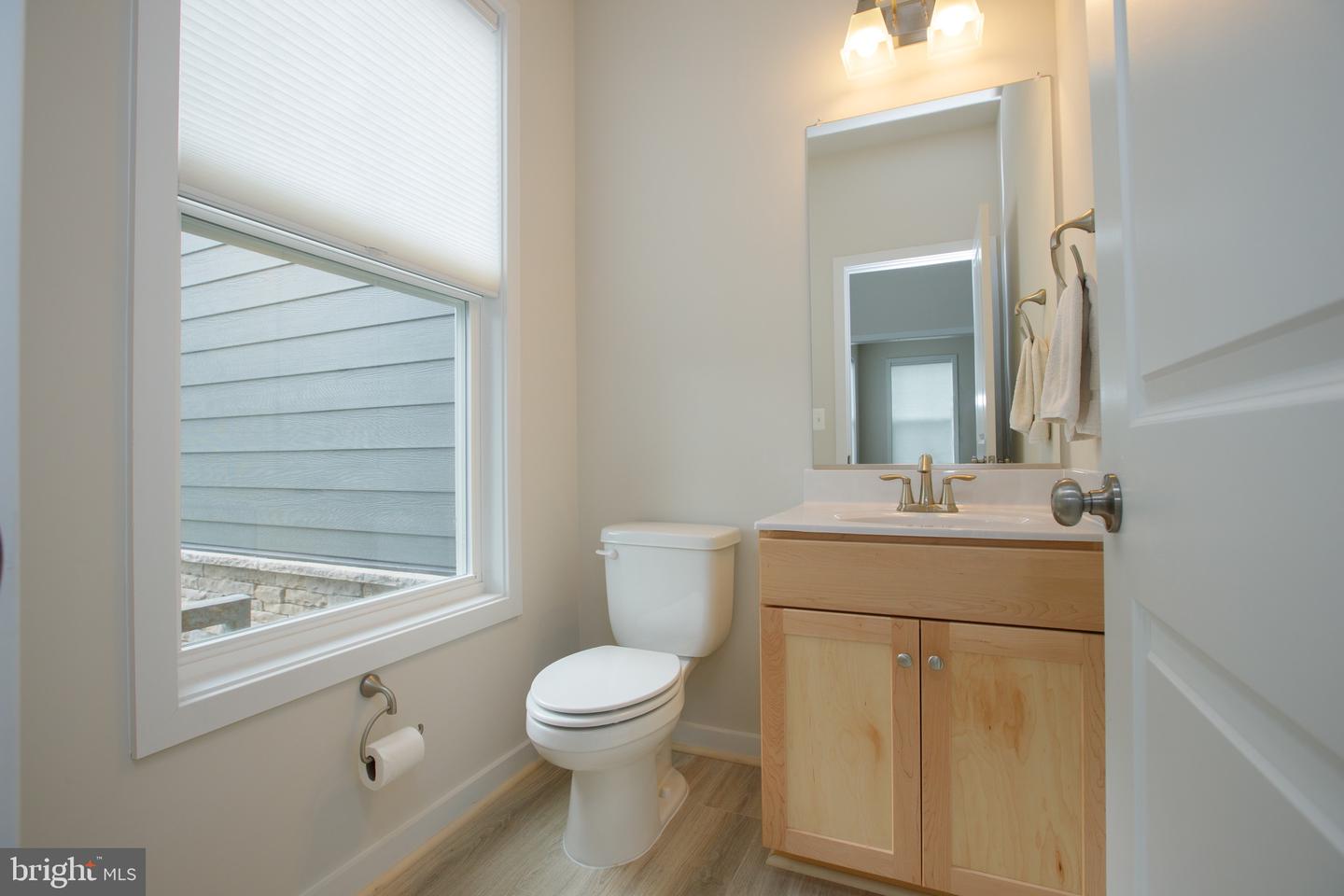 85 Hopewell Dr